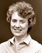 Headshot of Lynne Capehart