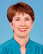 Headshot of Saundra Grey