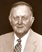 Headshot of Idwal Owen