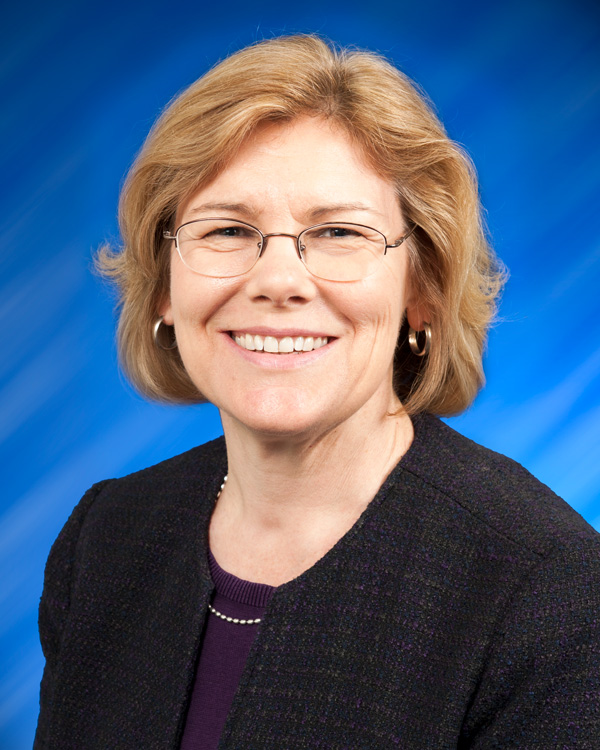 Headshot of Carla Yetter