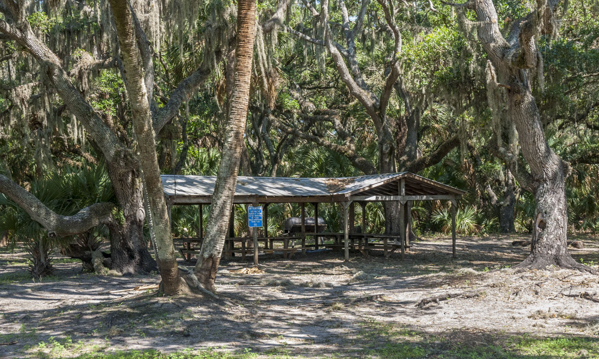 Shelter at River Lakes Conservation Area