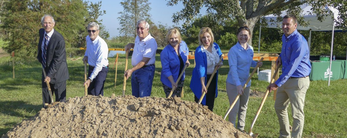 Lisa Kelley and Winter Garden officials at project groundbreaking