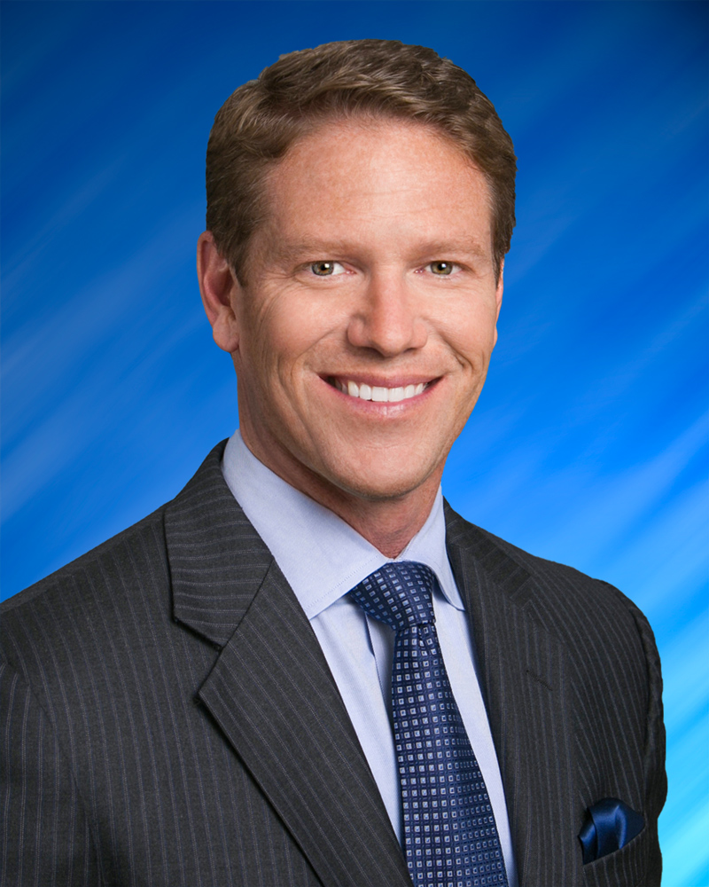 Headshot of Daniel Davis