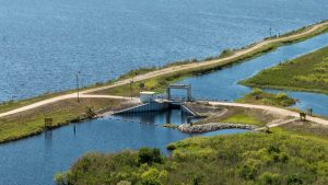 Water control structure in the Upper St. Johns River Basin