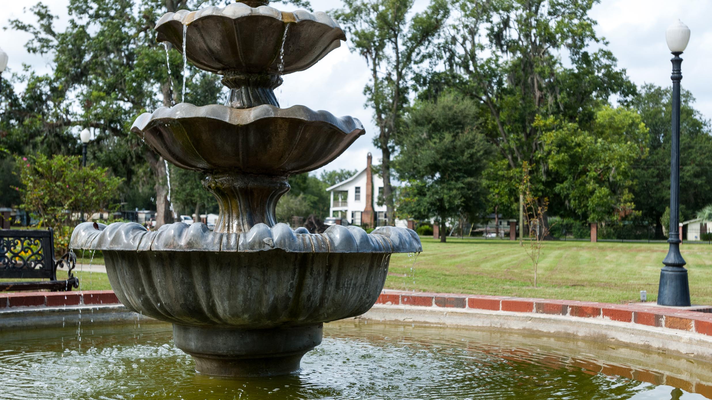 3-teir fountain in a park