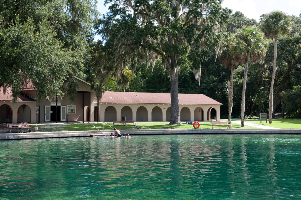 Building next to DeLeon Springs