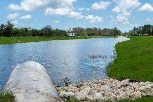 Stoemwater outlet into a canal