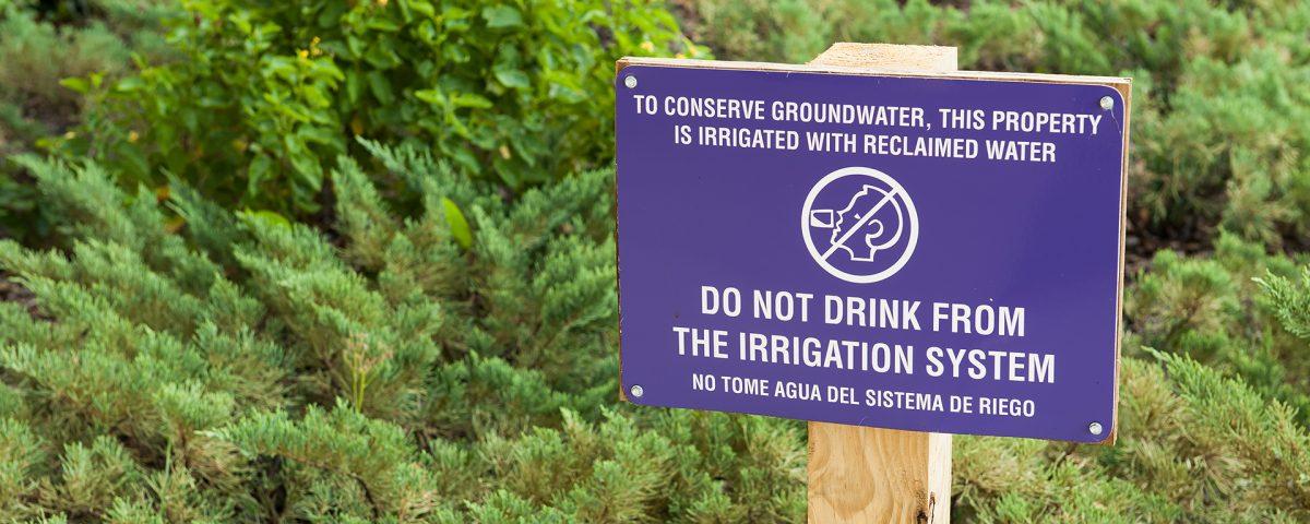 Do not drink reclaimed water sign