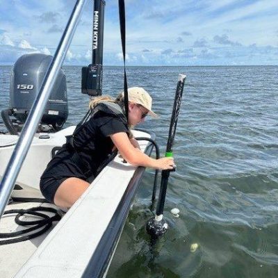 FieldPAR Volusia County staff collect water from a variety of surface water stations throughout the county before they are sent to the District’s lab for analysis.