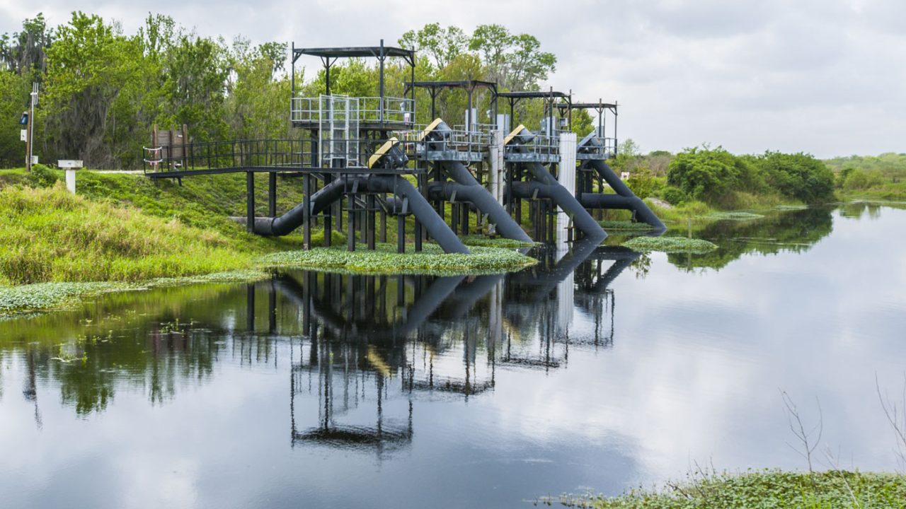 Pump station at Lake Apopka North Shore marsh flow-way