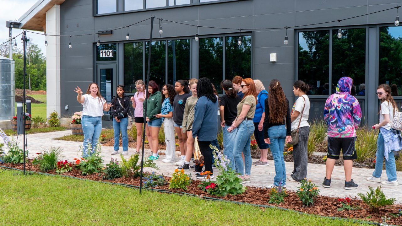 Wedgefield School 7th grade earth and space science class field trip to 4Roots Farm in Orlando.